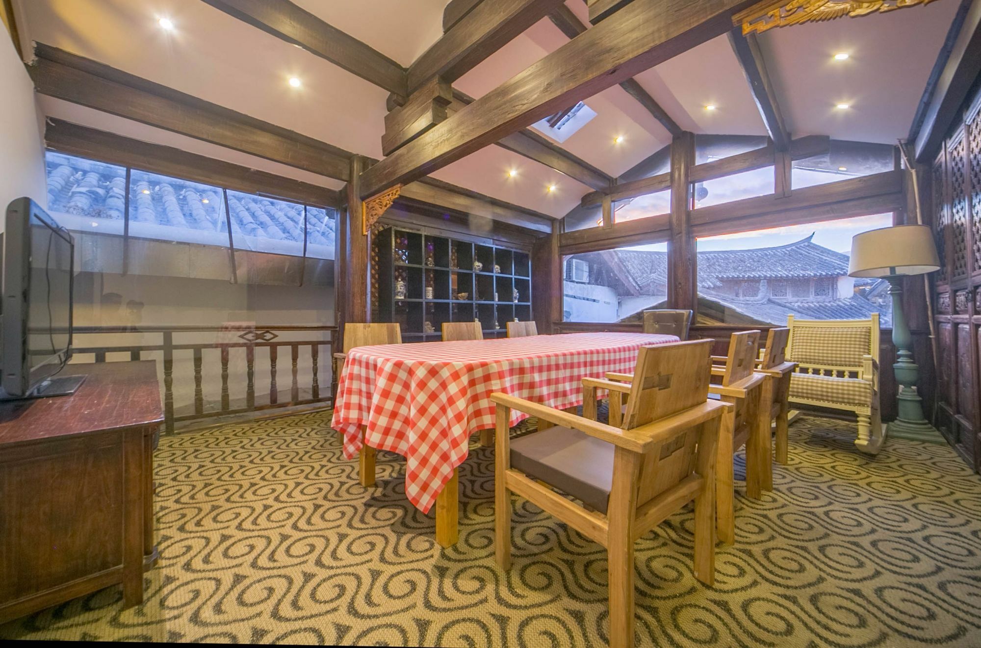 Lijiang Half Moon Bay Inn Exterior foto